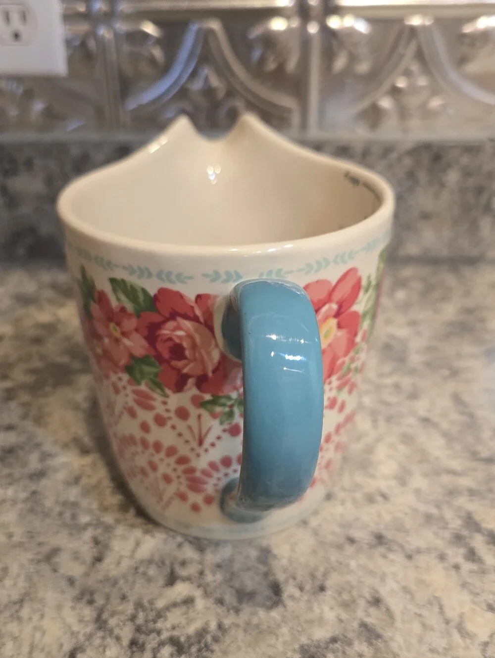 The Pioneer Woman Vintage Floral 4-Cup/ 1 Quart Stoneware Measuring Cup